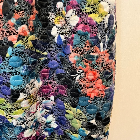 Tahari size 2 New with Tags skirt - Picture 10 of 14